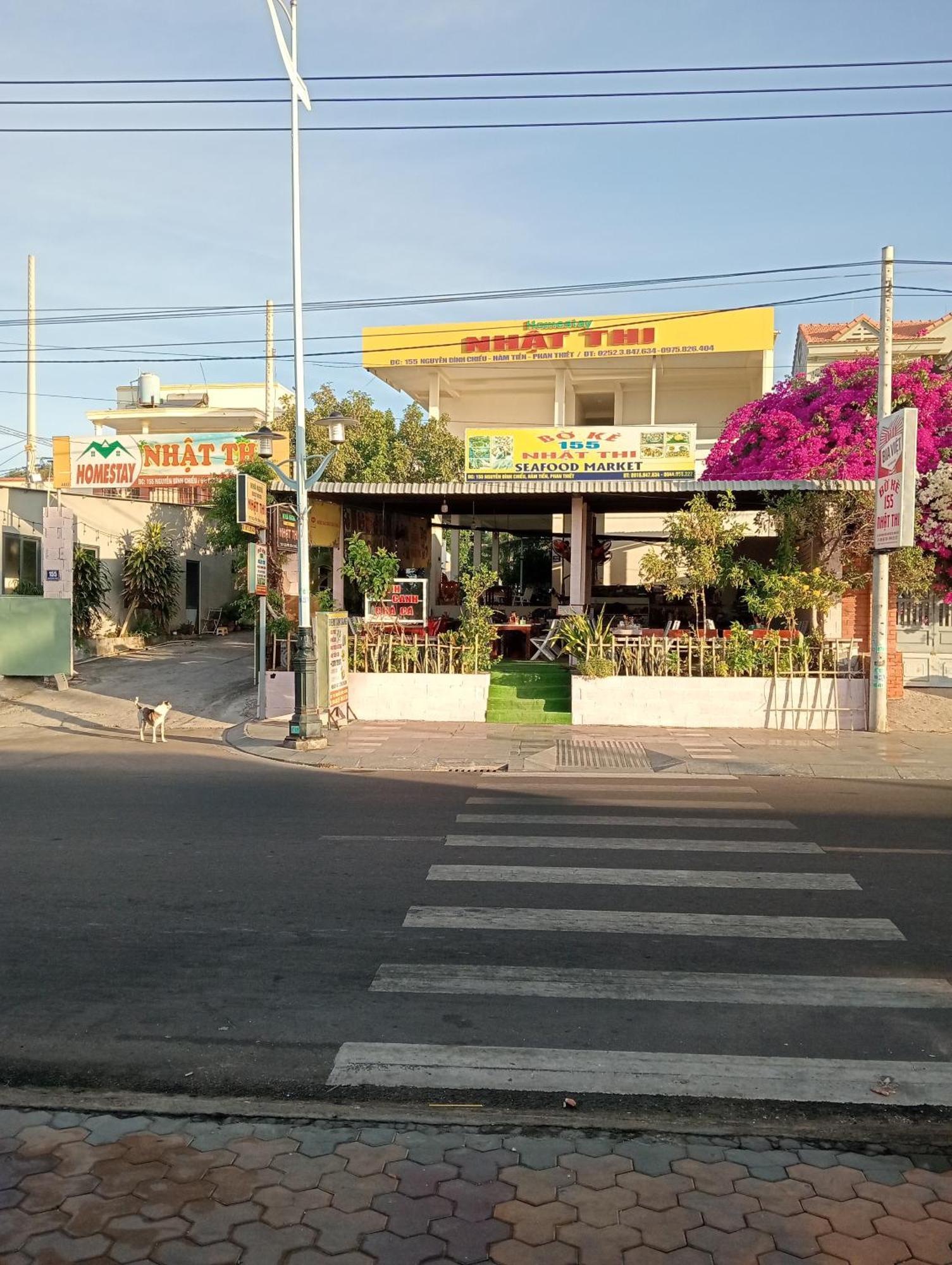 Homestay Nhat Thi Mũi Né Buitenkant foto