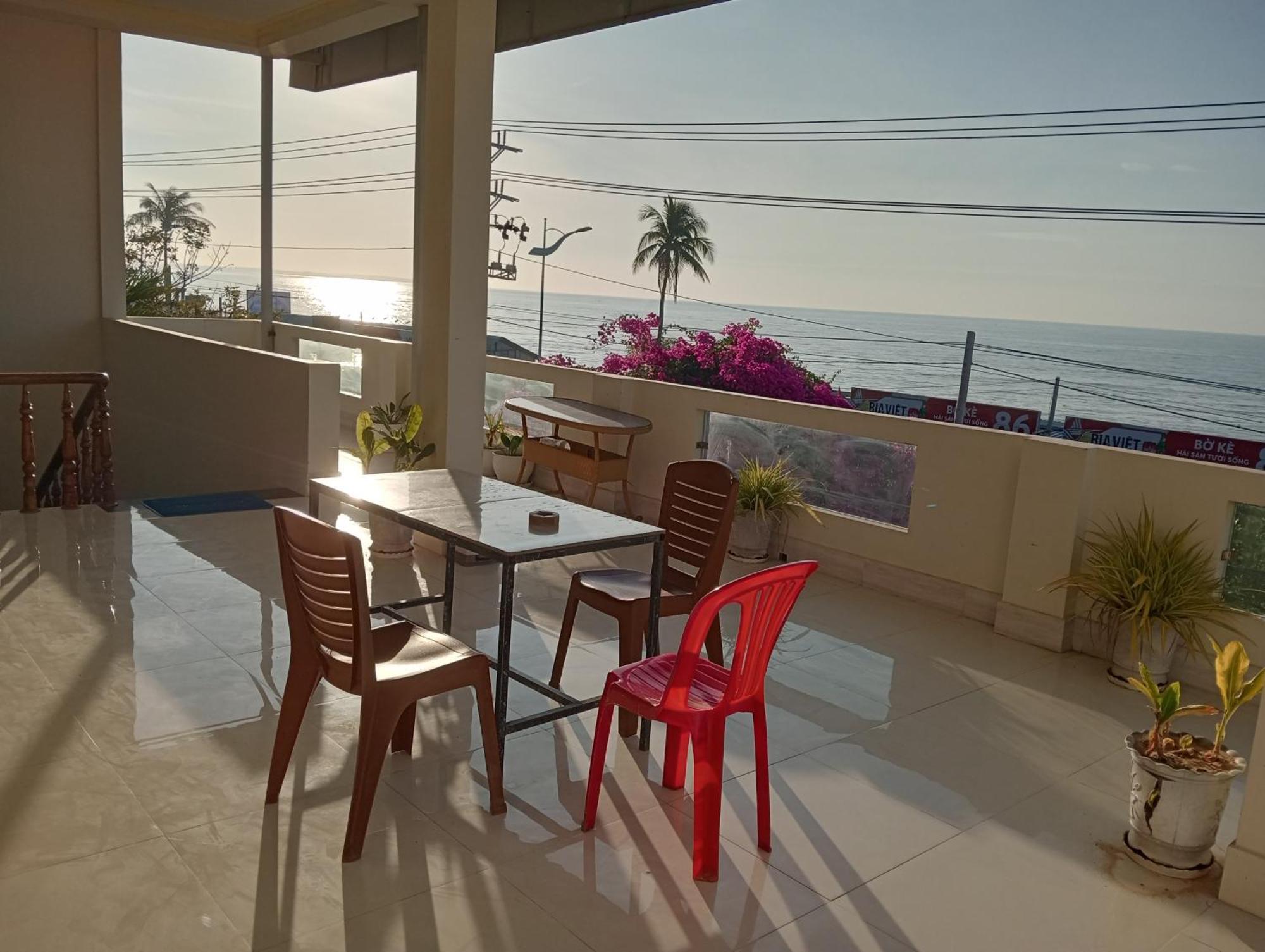 Homestay Nhat Thi Mũi Né Buitenkant foto